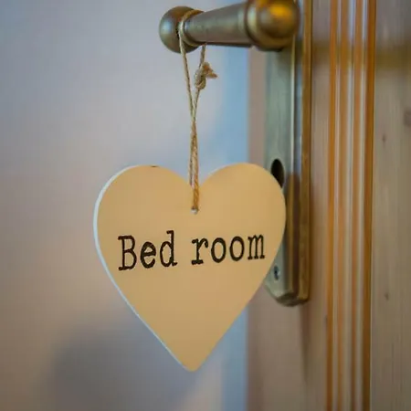 Raupennest Mit Blockhaussauna 4* Bautzen