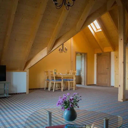 Raupennest Mit Blockhaussauna 4* Bautzen