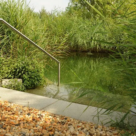 Raupennest Mit Blockhaussauna بوتسن